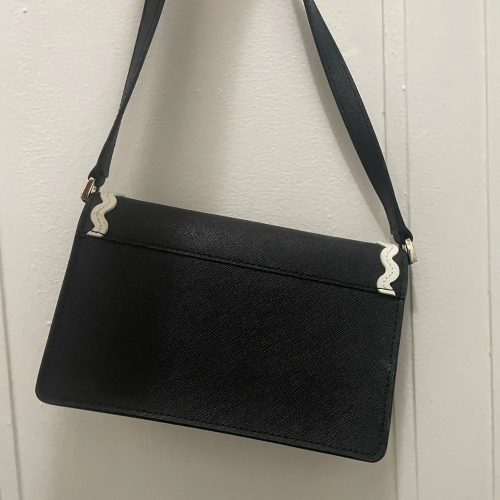 Kate spade small black white purse - Picture 3 of 5